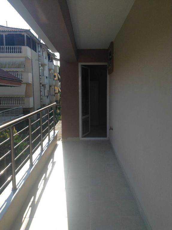 Mango Apartment Paralia Katerinis Exterior photo